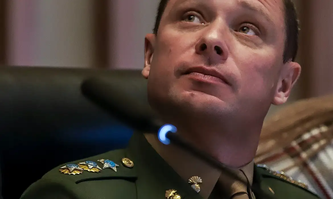 Imagem - Mauro Cid chorou 2 vezes durante audiência em que Moraes ordenou nova prisão