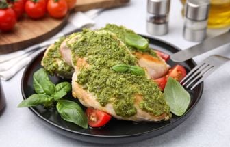 5 receitas criativas com molho pesto