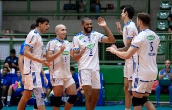 Equipe do Sada Cruzeiro chega a Belém para jogo da Superliga de Vôlei