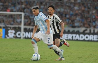 Racing domina o Botafogo e abre vantagem pelo título da Recopa Sul-Americana