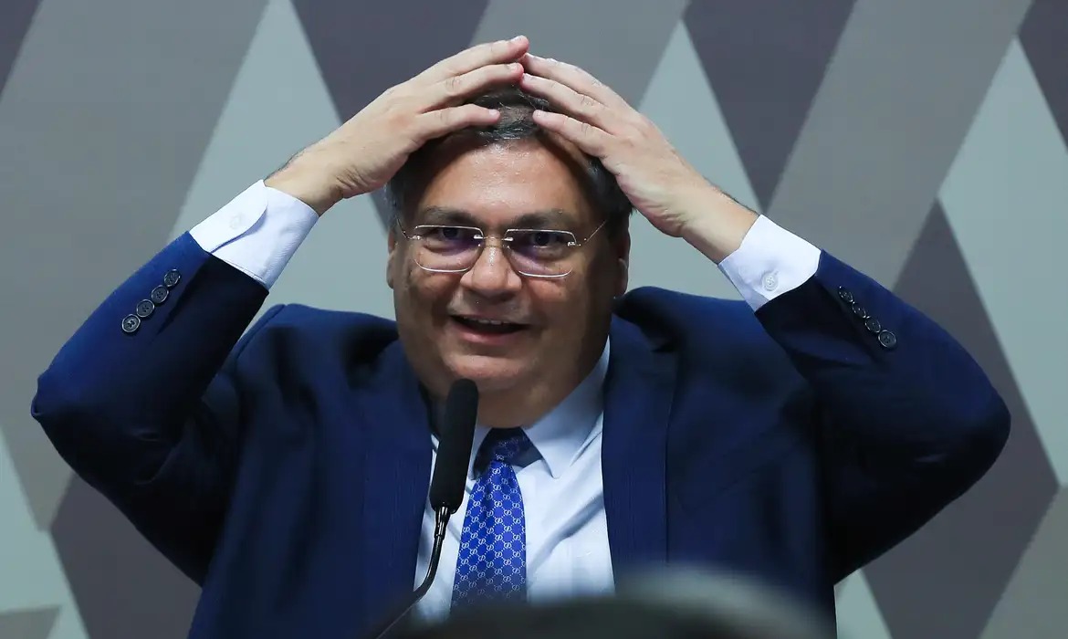 Dino comemora um ano no STF - 