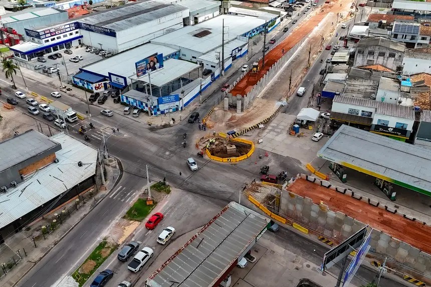 Para a construção da pista central da estrutura, o trânsito será alterado no trecho no período de 26 de fevereiro a 30 de maio.
