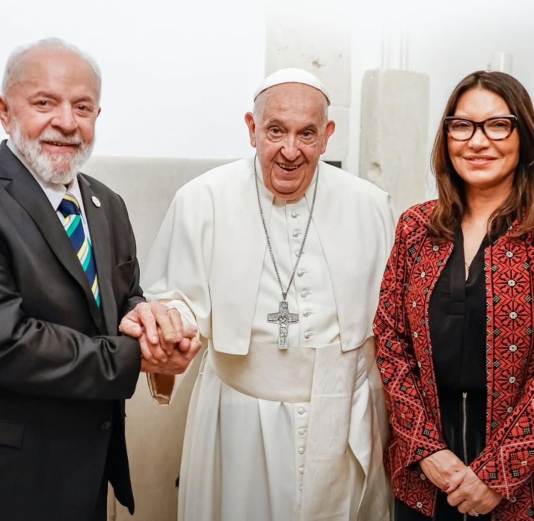 Imagem - Lula e Janja organizam missa pela saúde do papa Francisco no Alvorada