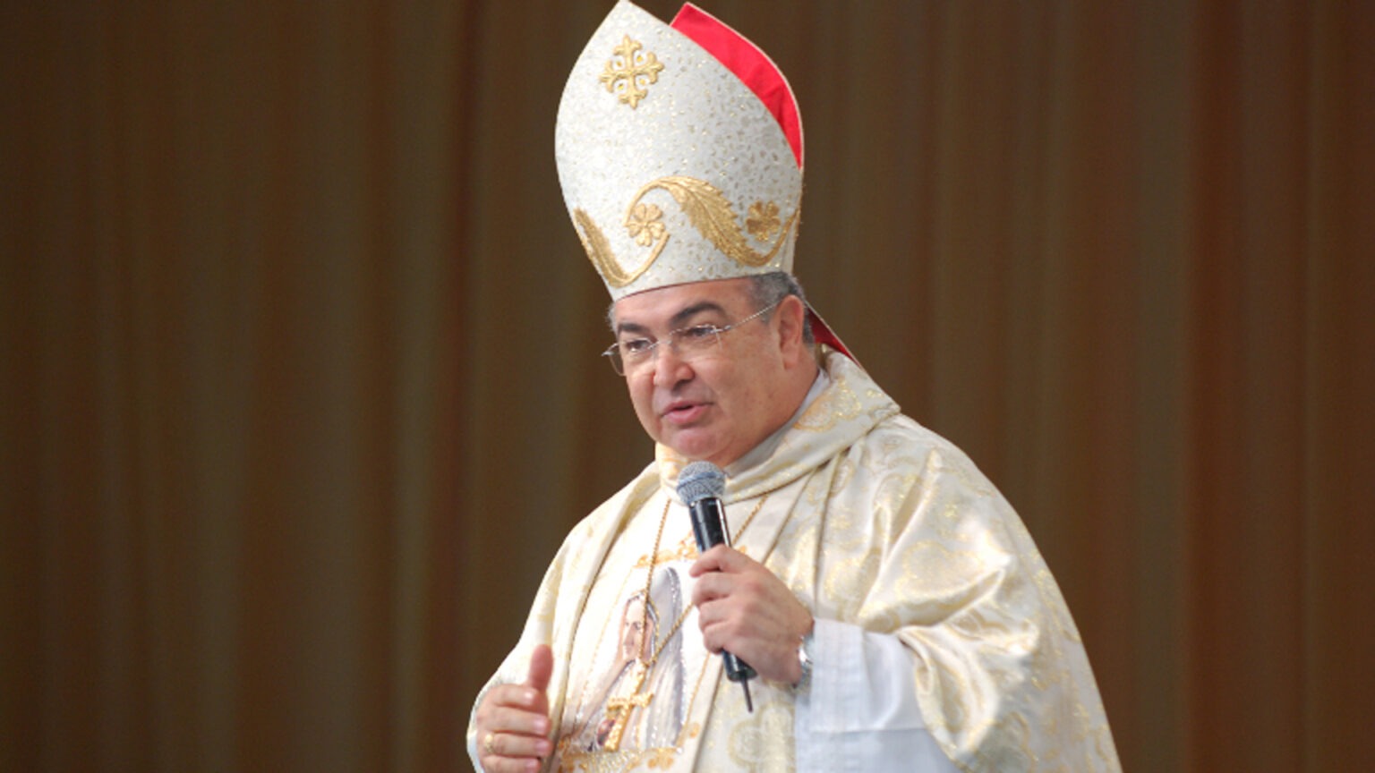 Dom Orani João Tempesta, atualmente é arcebispo do Rio de Janeiro, mas já foi arcebispo de Belém em 2006.