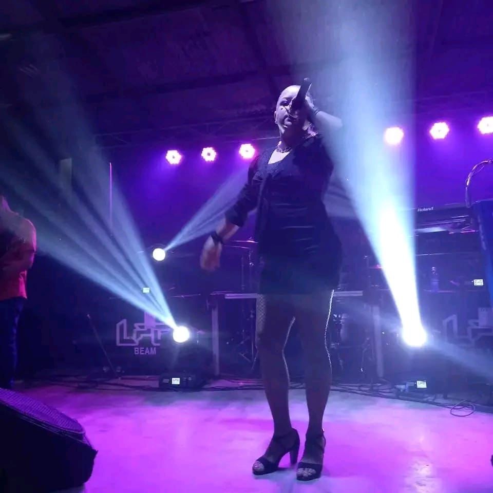 Imagem - Paraense Sandra Moraes encanta com sua voz e se destaca no brega