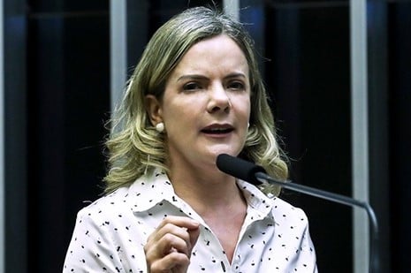 Gleise Hoffmann, presidente do PT, deve assumir a Secretaria das Relações Institucionais