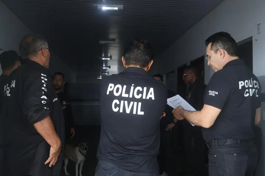 (Policiais civis na força-tarefa do Sistema de Segurança para garantir o Carnaval.)