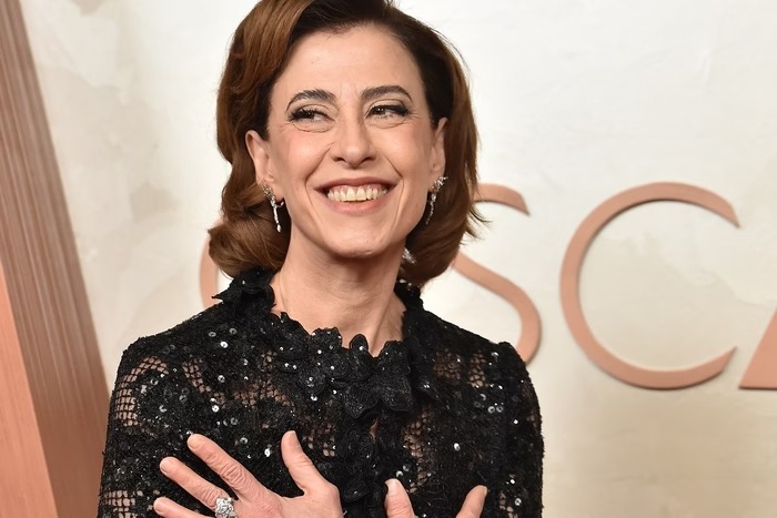 Imagem - 'Nós vamos sorrir. Sorriam', diz Fernanda Torres após Oscar