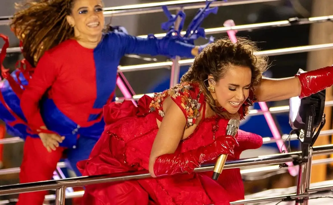 Imagem - Daniela Mercury e Tony Sales discutem durante apresentação em Salvador: 'respeita que não sou moleca'; assista