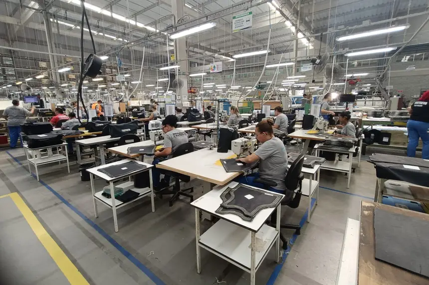 Imagem - PM realiza visita técnica em empresa fabricante de coletes balísticos utilizados pela Corporação