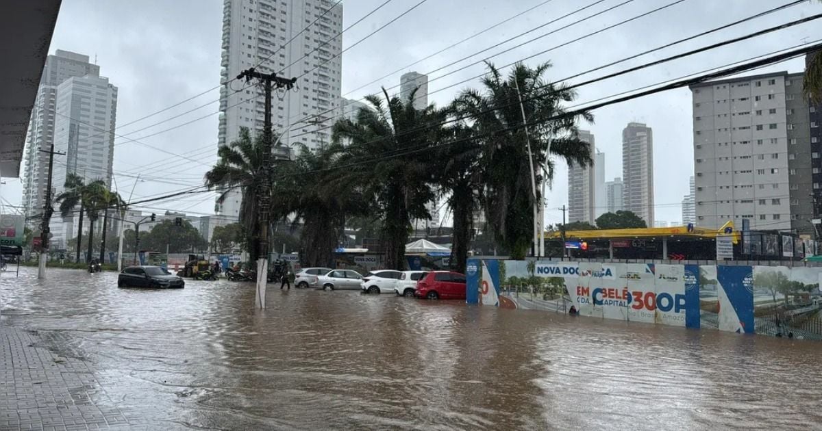 As marés mais altas do ano são registradas em março, devido à passagem do Sol pelo plano do equador terrestre.