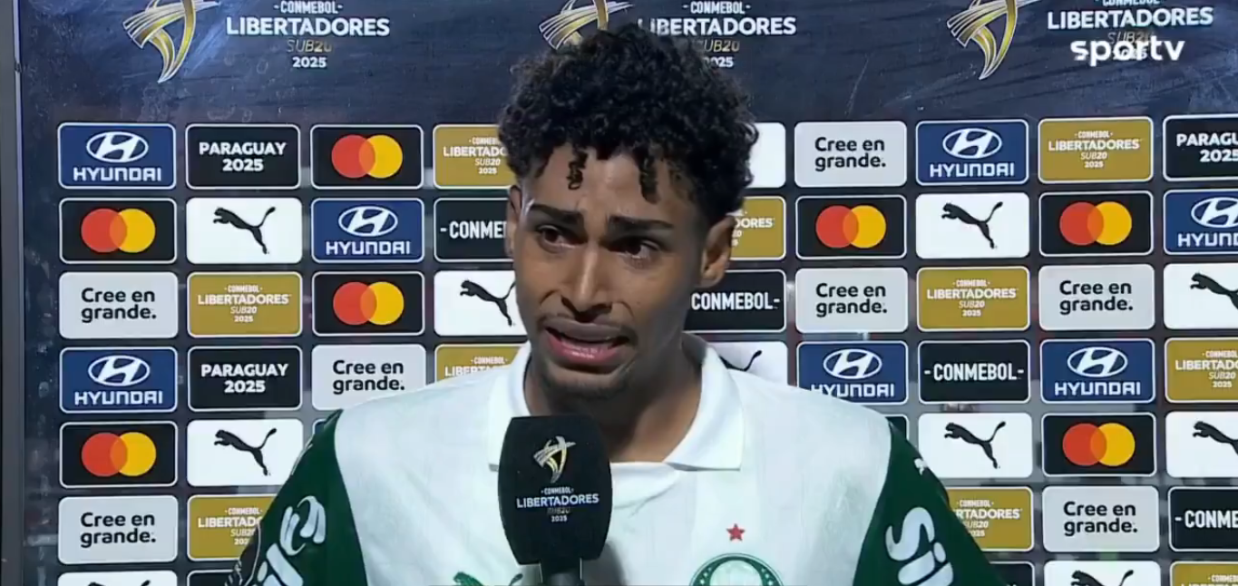 Imagem - Vídeo: Jogador do Palmeiras se revolta: 'Não vão perguntar sobre o ato de racismo?'