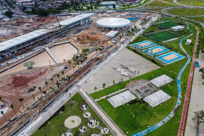 Vista aérea do Parque da Cidade, em Belém - 