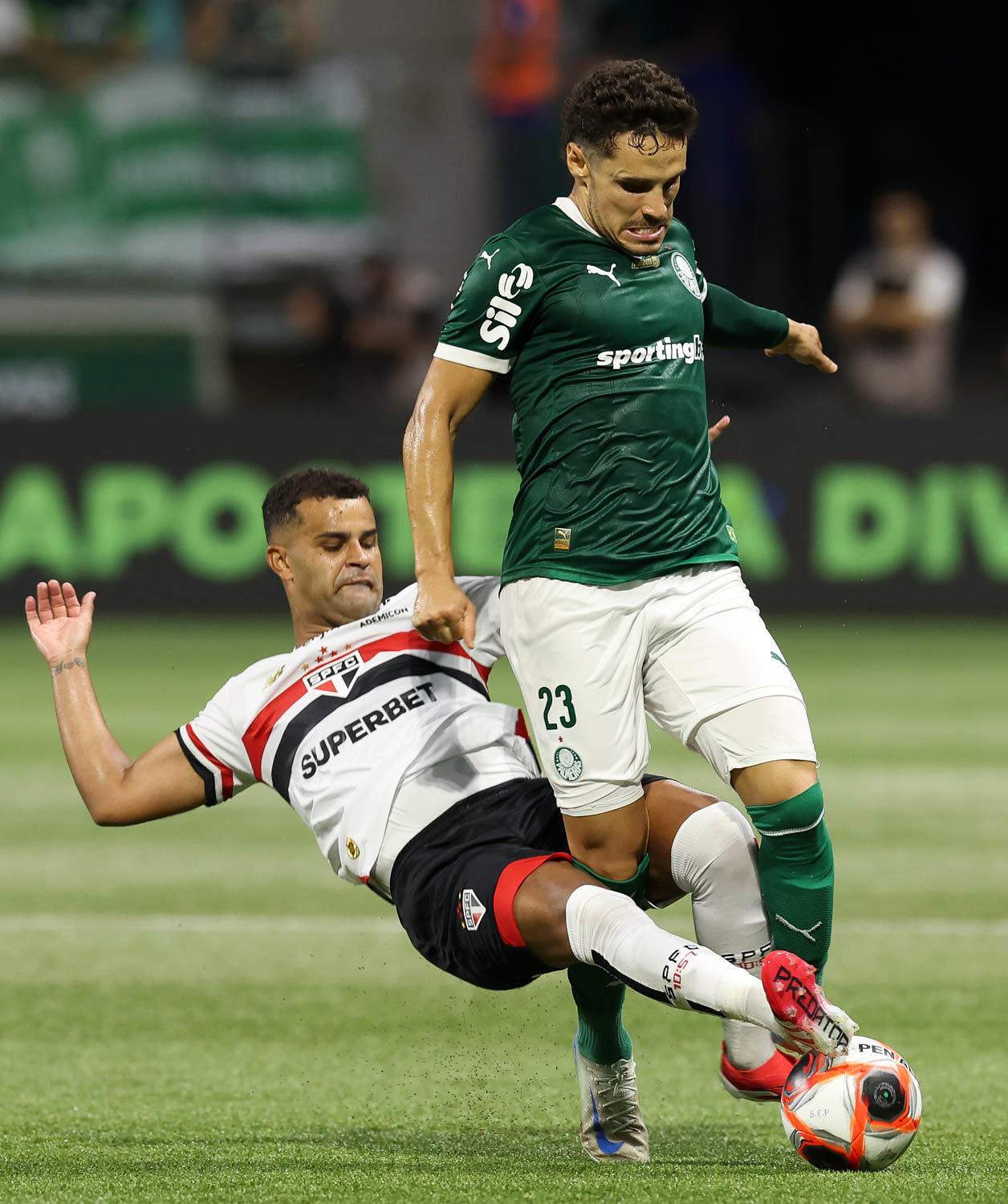 Palmeiras e São Paulo empataram sem gols no primeiro Choque-Rei do ano