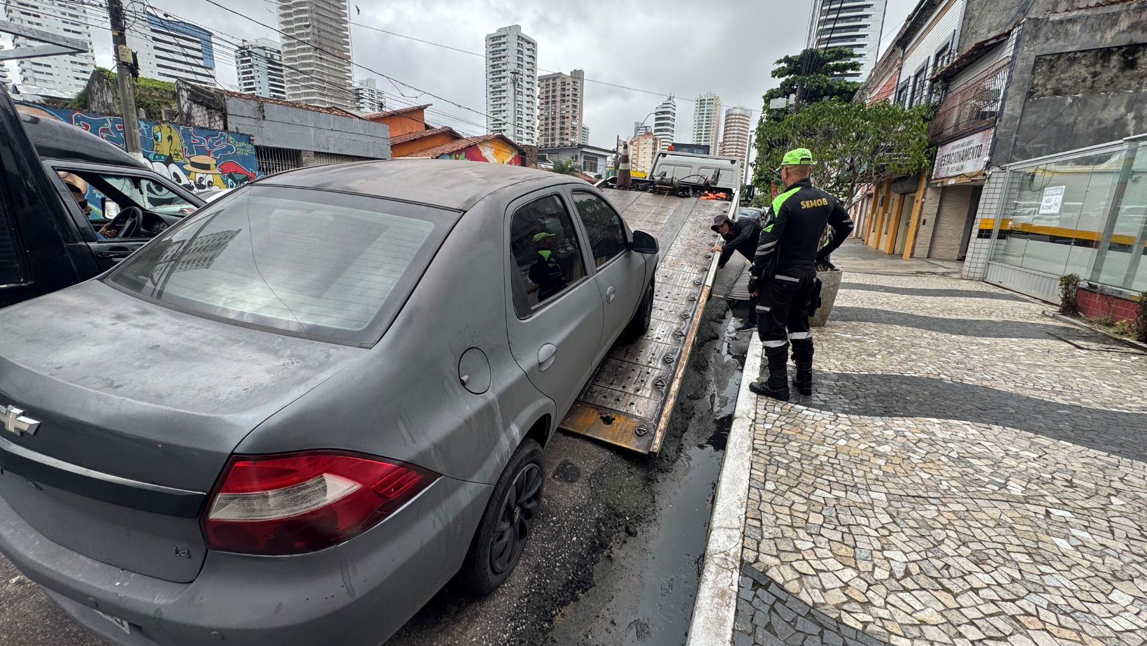 Imagem - Prefeitura intensifica remoção de veículos abandonados em Belém