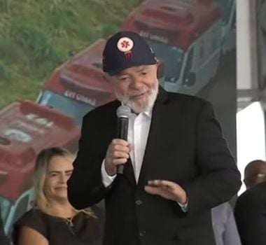 Imagem - 'Alguém está sacaneando as galinhas', diz Lula sobre preço alto do ovo