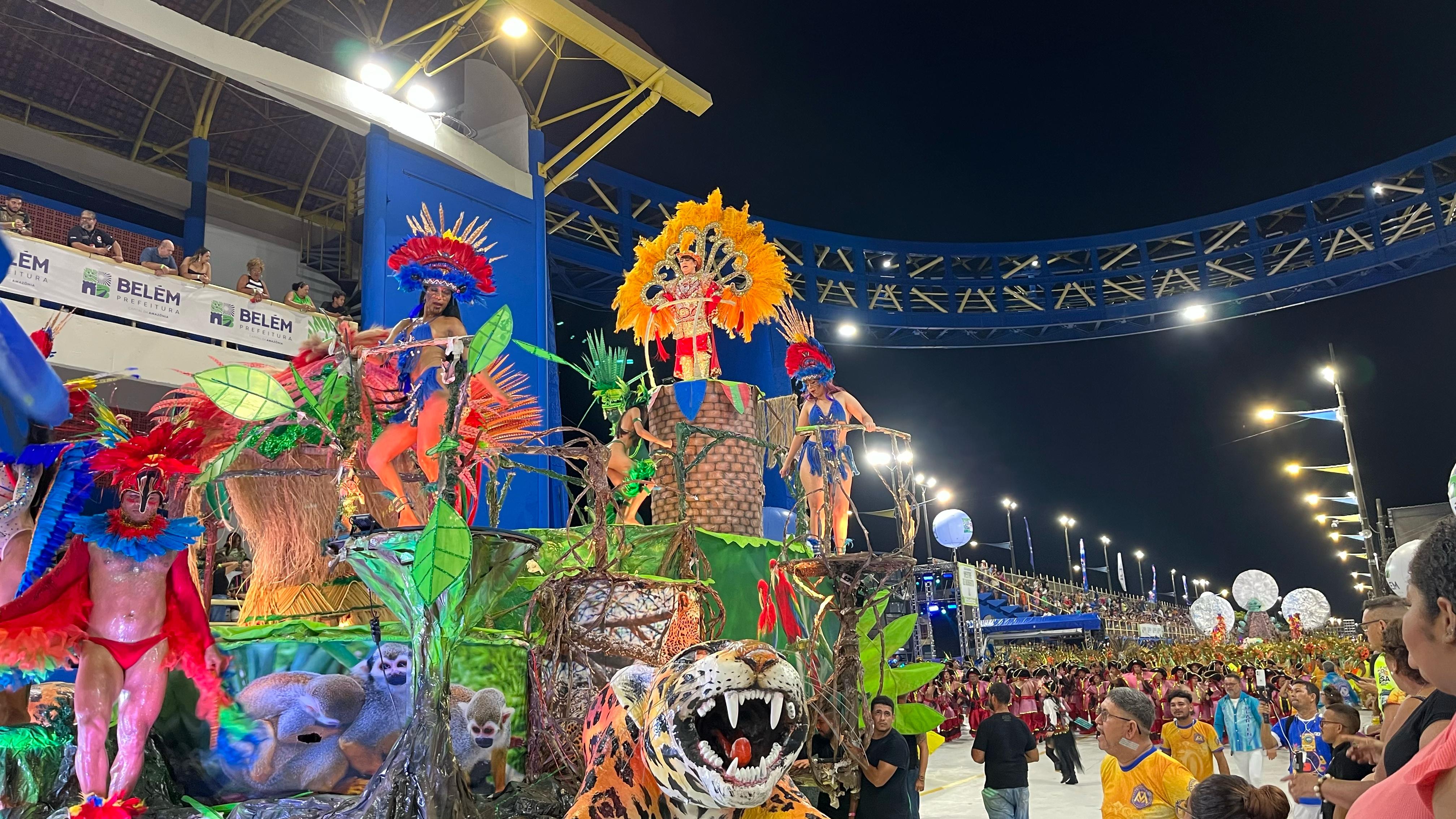 Imagem - Mocidade Olariense abre desfile na Aldeia Cabana e anima público em Belém