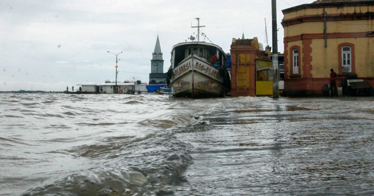 A população de Belém deve estar atenta aos horários da maré alta na cidade.