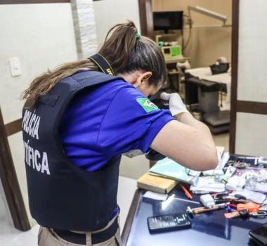 Imagem - Polícia Científica faz perícia em clínica de abortos clandestinos na Marambaia, em Belém