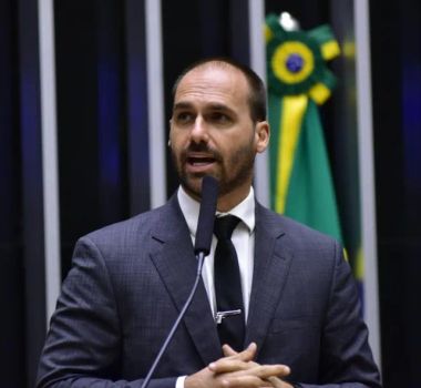 Imagem - Abraji repudia ataque de Eduardo Bolsonaro após parlamentar ameaçar jornalista