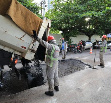 Imagem - Em Belém, operação 'Tapa-Buraco' conta com 5 mil toneladas de asfalto; confira