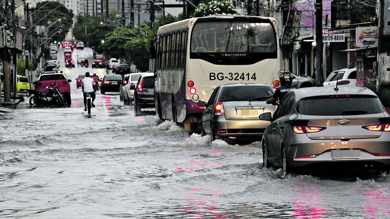 A população de Belém deve estar atenta aos horários da maré alta na cidade.