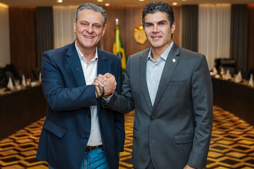 Helder Barbalho ao lado do ministro da Agricultura e Pecuária, Carlos Fávaro.