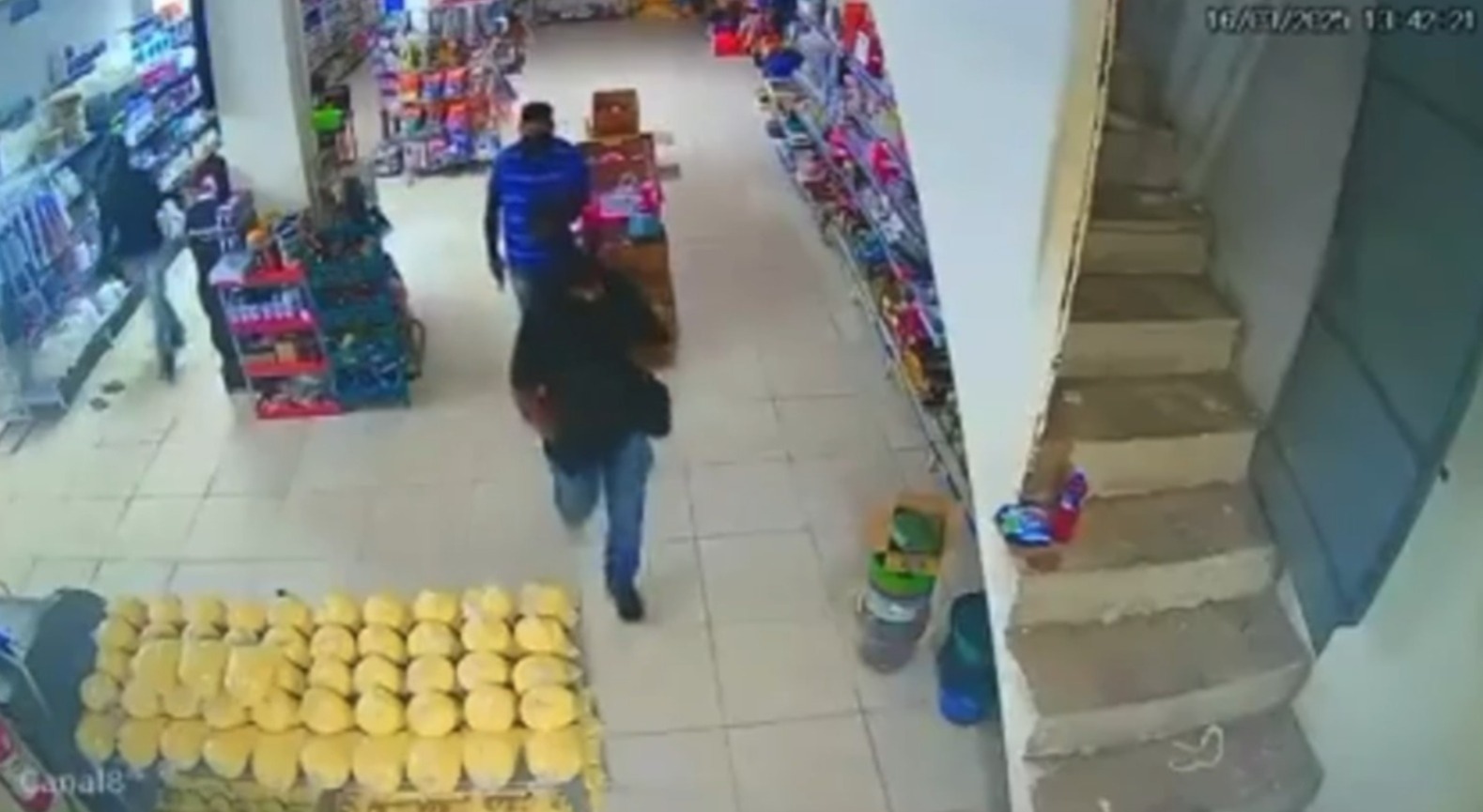 Imagem - Vídeo: policial penal é preso e homem é morto durante assalto a mercadinho, na Grande Belém