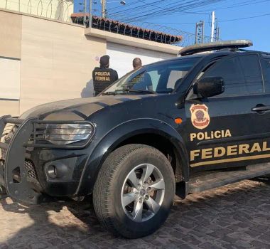 Imagem - Polícia Federal destrói mais de 70 armas apreendidas em operações