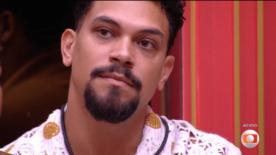 Imagem - BBB 25: Vinícius revela voto para aliados, enquanto Eva e Renata tentam espiar