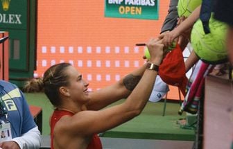 Sabalenka avança às oitavas em Miami e agradece torcida em português: 'Te amo, Brasil'