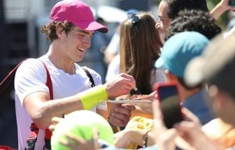 João Fonseca se vinga de Hubert, 20º do mundo, e avança à terceira rodada em Miami