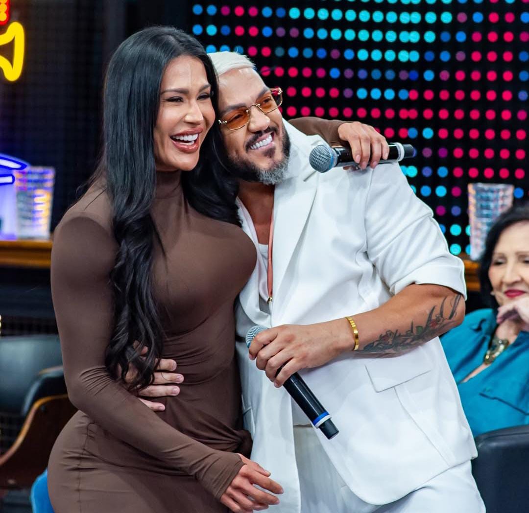 Gracyanne Barbosa e o cantor Belo