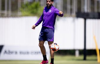 Corinthians intensifica trabalho tático e deve ganhar reforços de Garro e Coronado na decisão