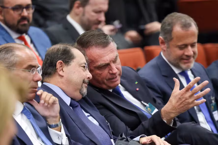 Imagem - 'Não se achou nada contra Bolsonaro', diz advogado durante julgamento