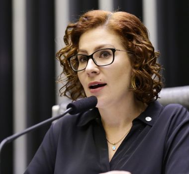 Imagem - Moraes e Dino votam para condenar Zambelli a 10 anos de prisão por invasão do CNJ