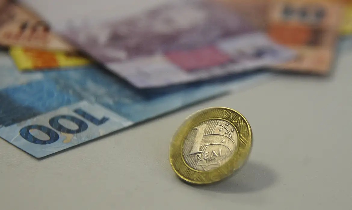 Imagem - Receita paga lote da malha fina do Imposto de Renda nesta segunda-feira