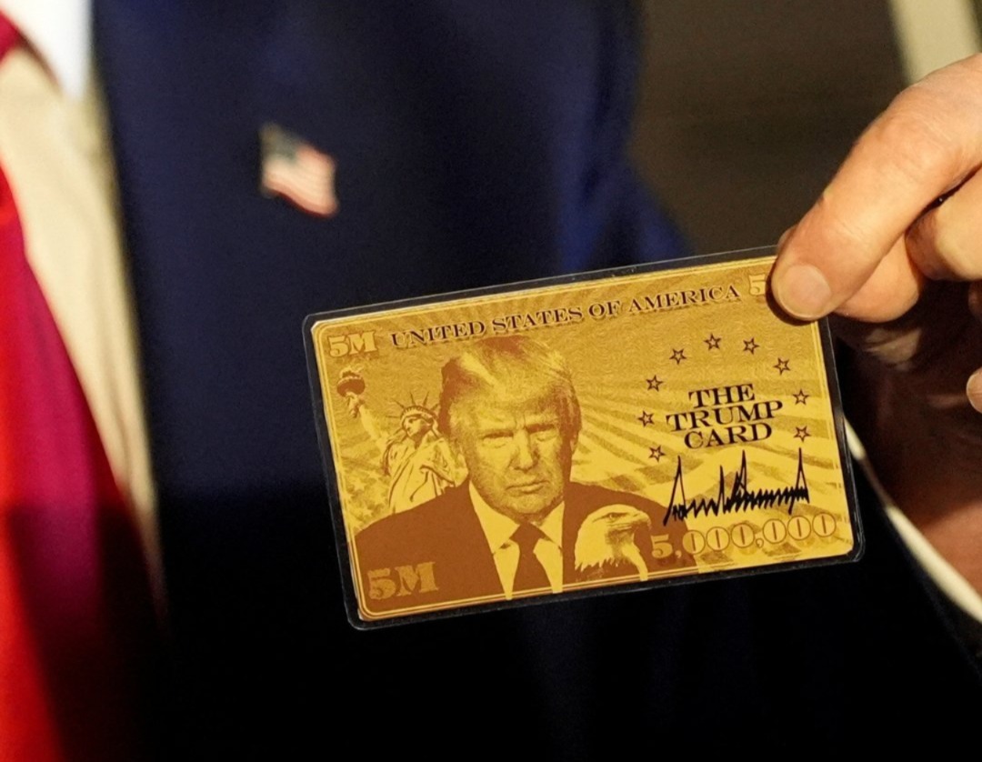 Imagem - Trump revela 'cartão dourado' de US$ 5 milhões que dá direito à cidadania americana
