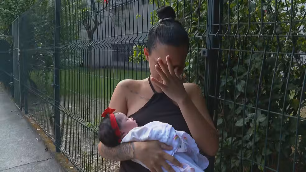 Imagem - Mulher achava estar grávida de gêmeos, mas só um nasceu