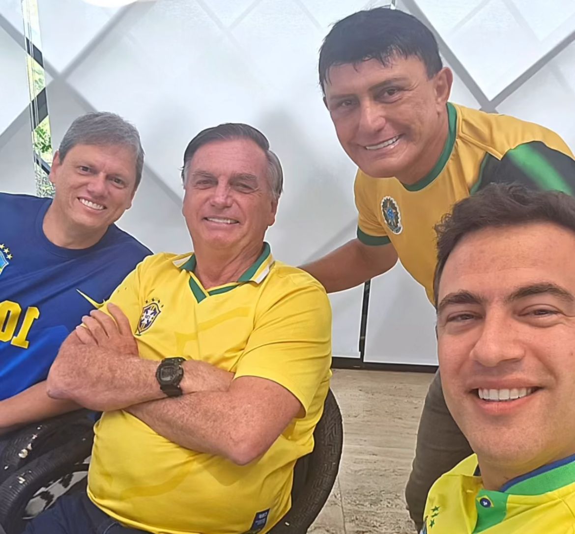 Imagem - Bolsonaro lidera ato na Paulista por anistia a presos do 8 de janeiro