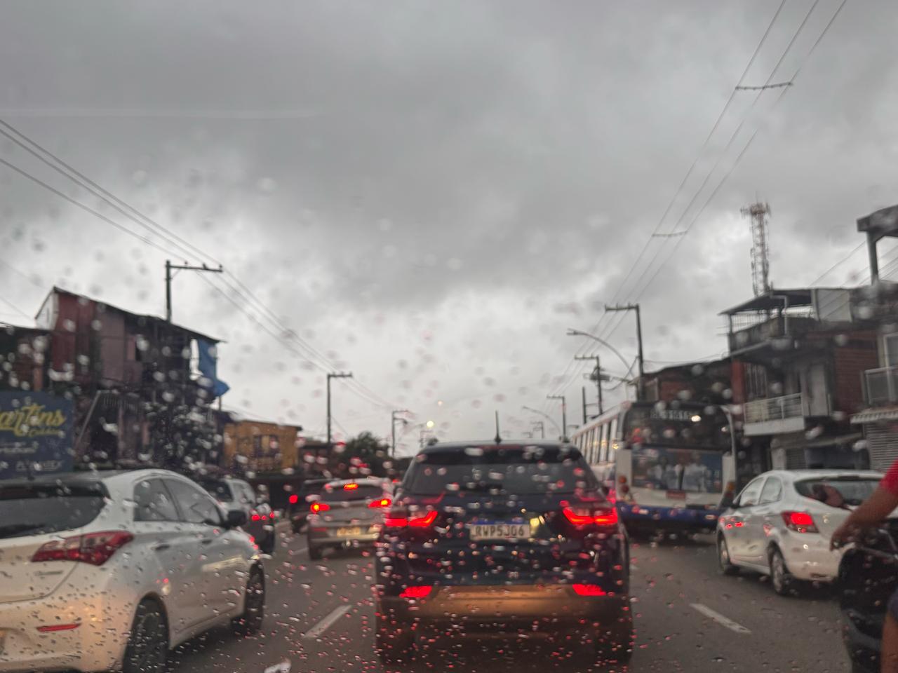 Imagem - Vídeo: segunda-feira amanheceu chuvosa em Belém; veja previsão do tempo para esta semana