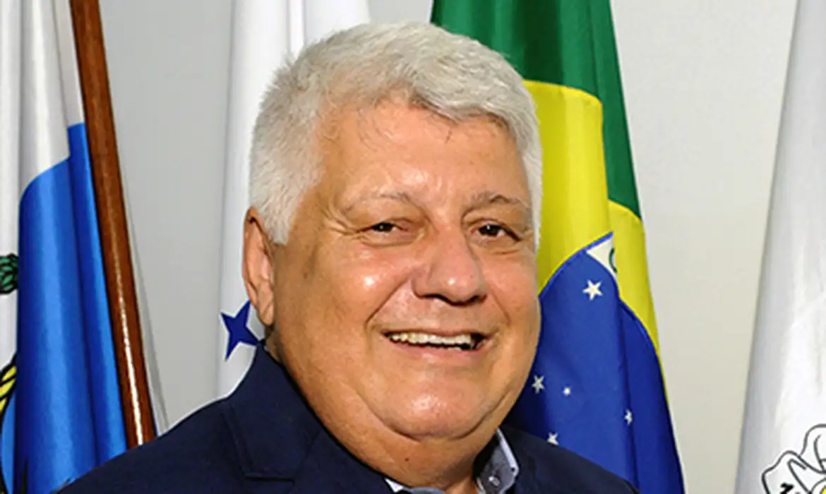 Imagem - Prefeito de Angra dos Reis pede apoio federal para construir abrigos