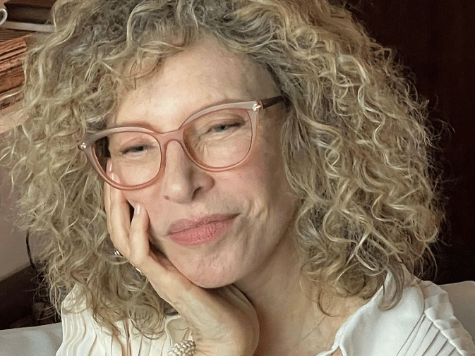 Marília Gabriela segue fora da TV - 