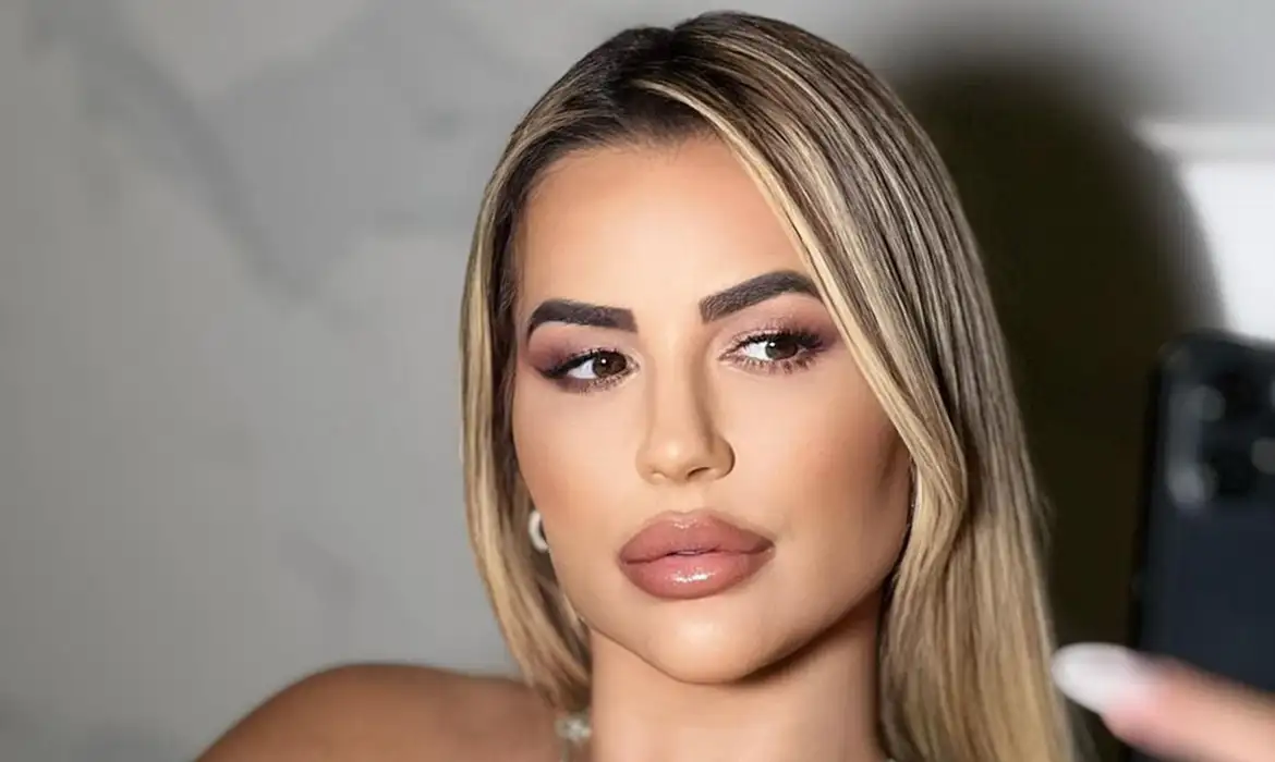 Deolane Bezerra -