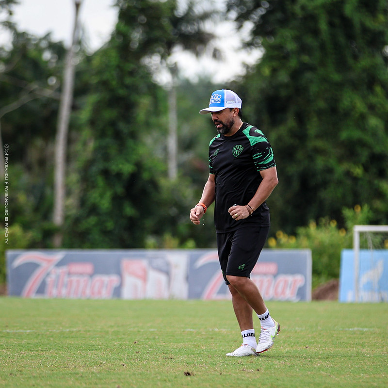 Imagem - Luizinho Lopes pode mudar time do Paysandu para encara o Goiás na final da Copa Verde