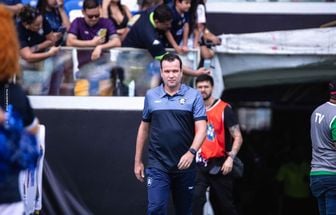 Paulista adota postura amena sobre arbitragem: 'erros acontecem, não só com o Remo'