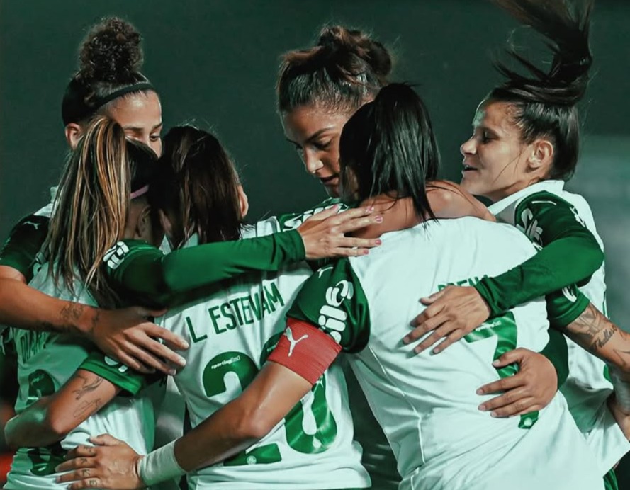 Imagem - Palmeiras goleia o Flamengo para liderar o Brasileirão feminino