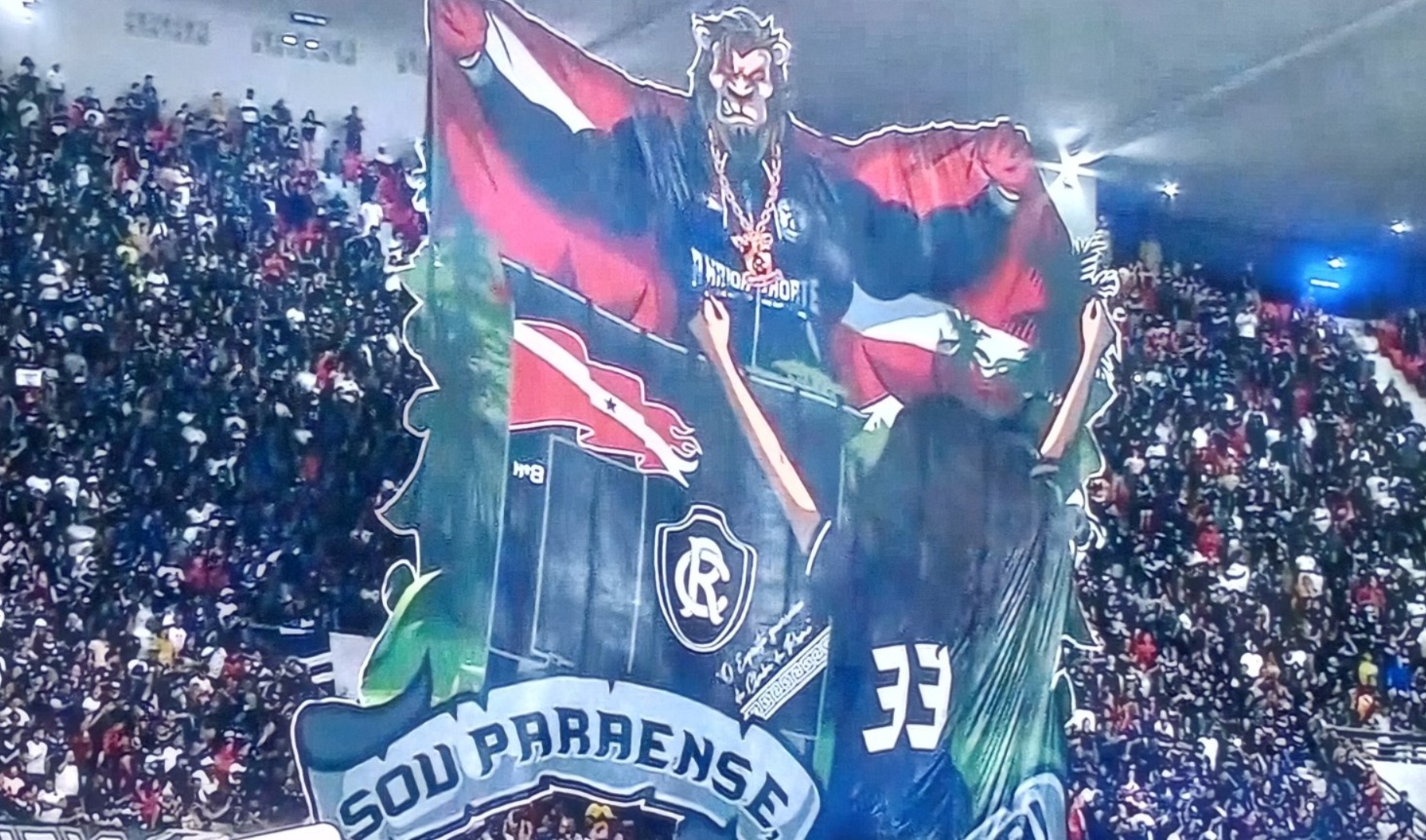 Imagem - Torcida do Remo exalta cultura regional com mosaico 3D em jogo contra o Coritiba