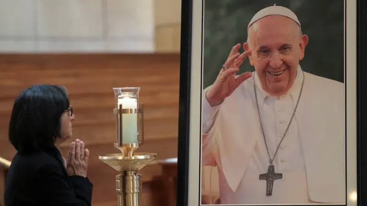 Imagem - Vaticano anuncia suspensão de todas as beatificações até escolha de novo papa
