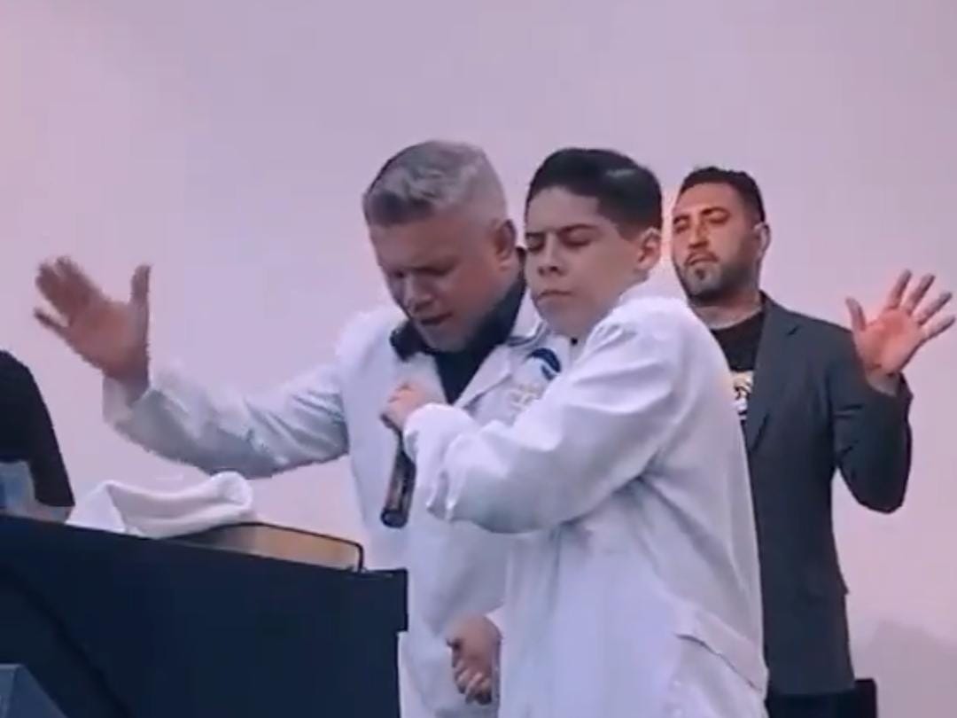 Imagem - Vídeo: 'profeta mirim' causa polêmica ao alegar que traduz línguas angelicais
